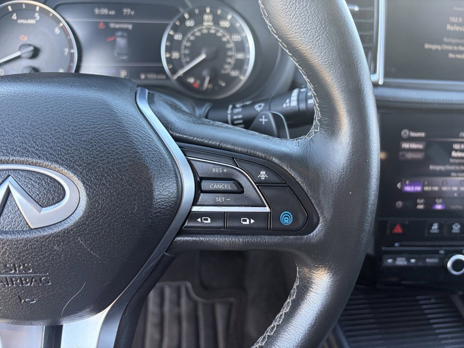 Used 2021 INFINITI QX50 Luxe w/ Appearance Package image 27