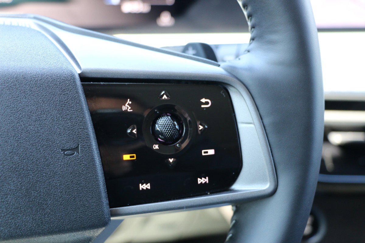 Used 2025 Nissan Murano SL AWD/4WD image 21