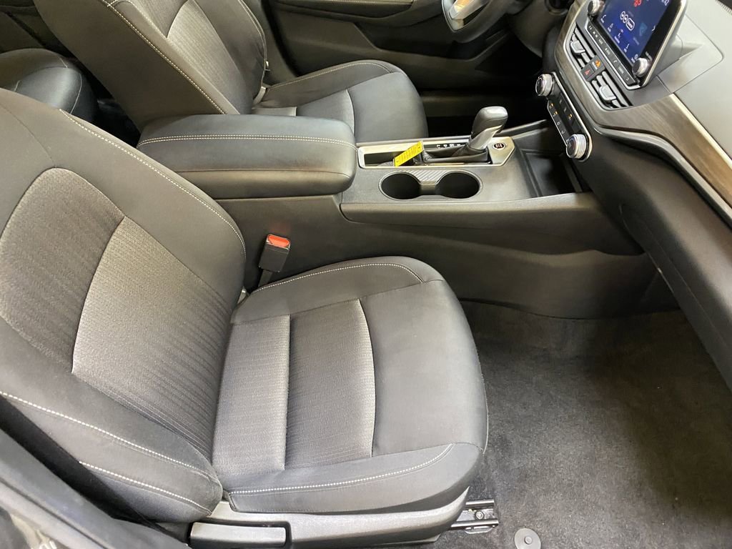 Used 2025 Nissan Altima 2.5 SV FWD image 23