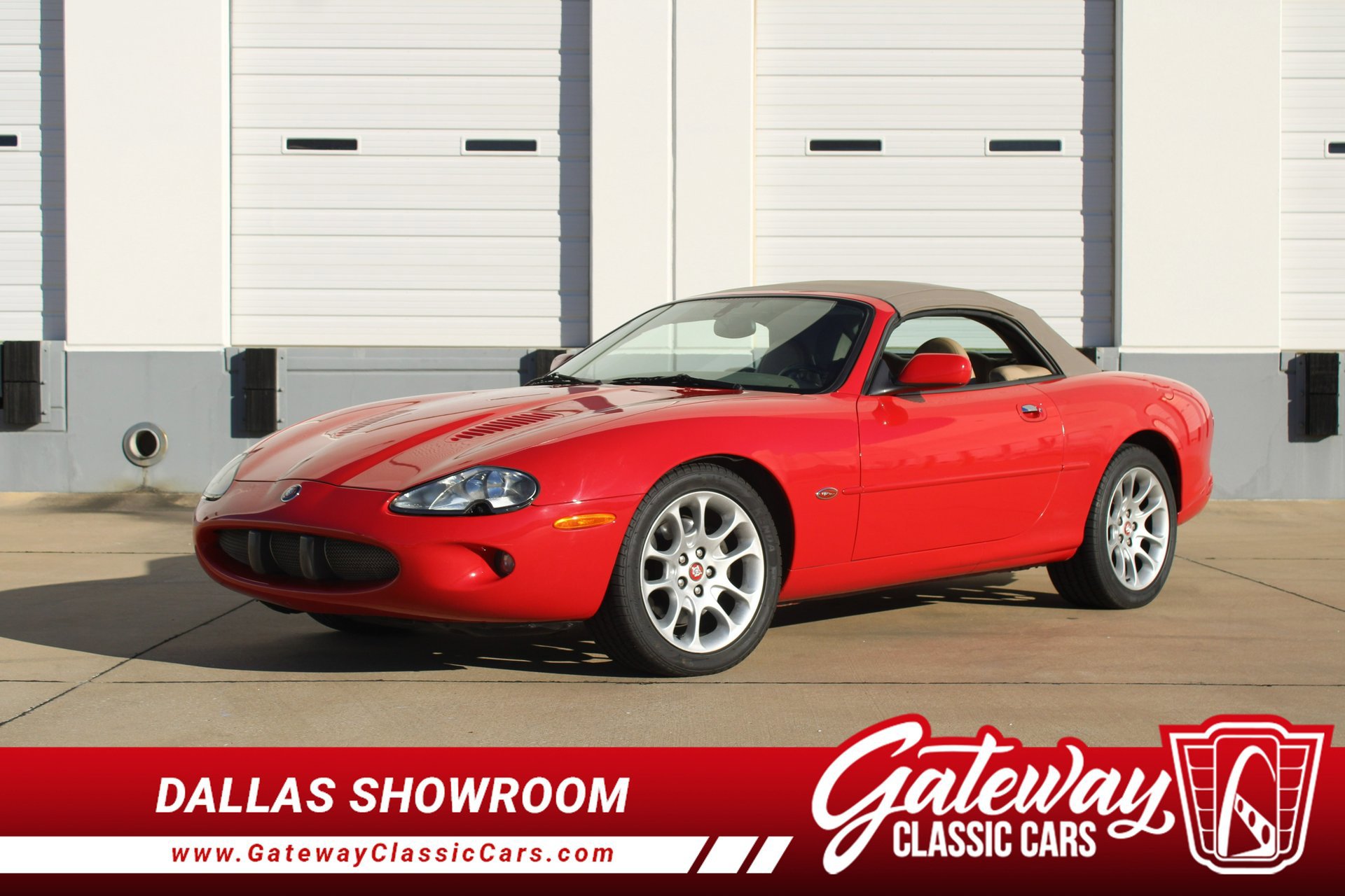 Used 2000 Jaguar XK8 Convertible image 1