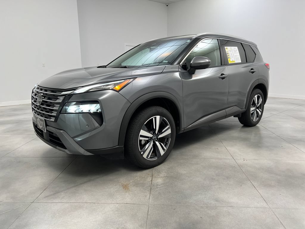 Used 2026 Nissan Rogue SL FWD image 4