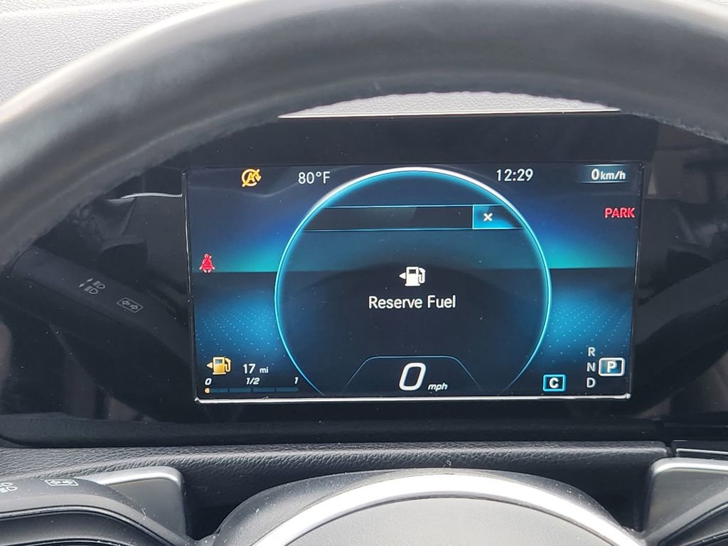 Used 2021 Mercedes-Benz GLB 250 4MATIC image 22