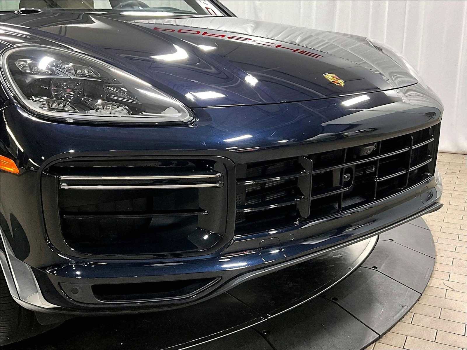 Used 2023 Porsche Cayenne Turbo S image 33