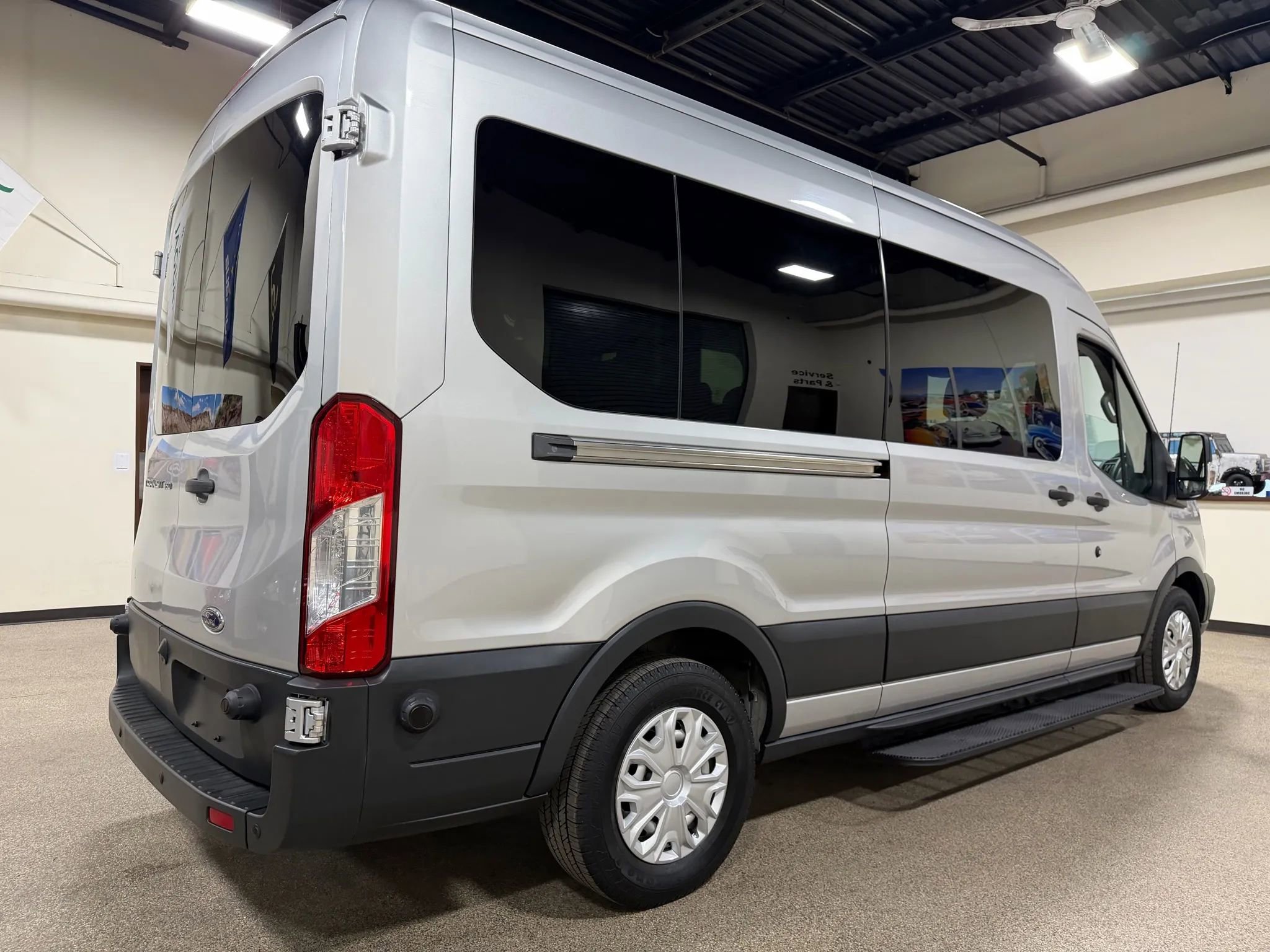 Used 2017 Ford Transit 350 XL RWD image 16
