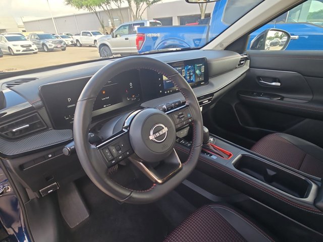 Used 2026 Nissan Kicks SR image 9