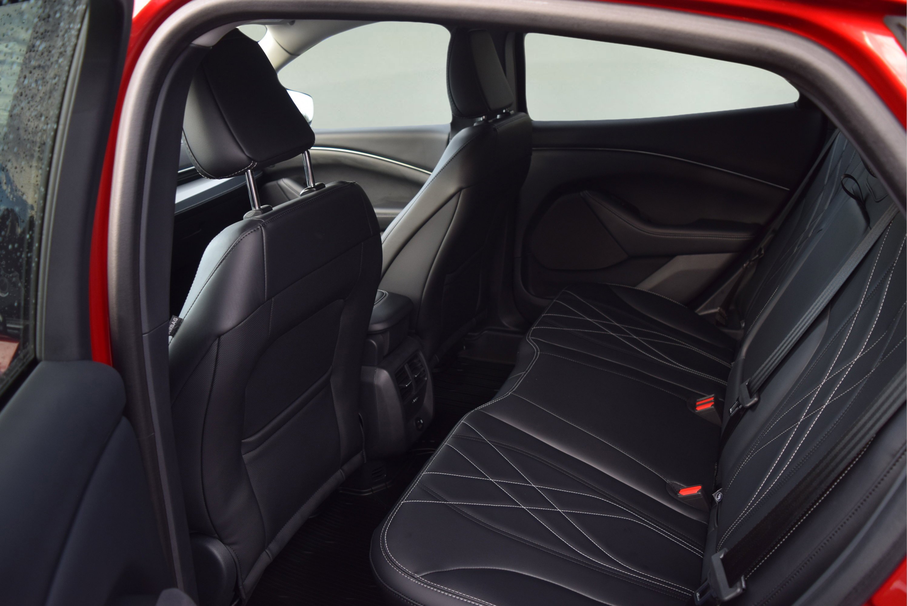 Certified 2021 Ford Mustang Mach-E Select w/ Comfort/Appearance Package image 7