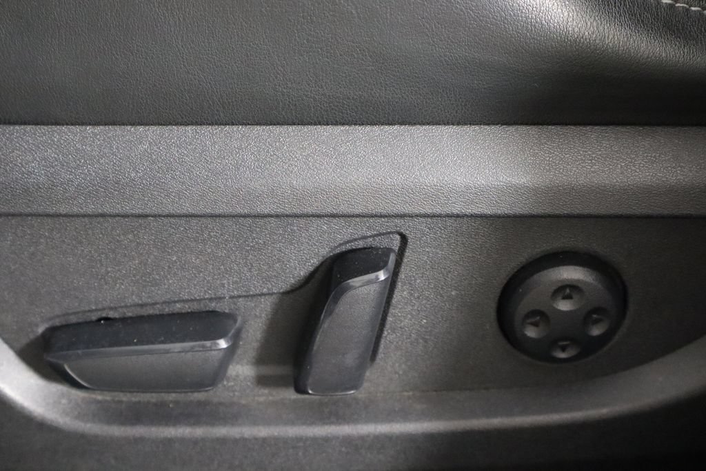 Used 2023 INFINITI QX50 Luxe FWD image 23