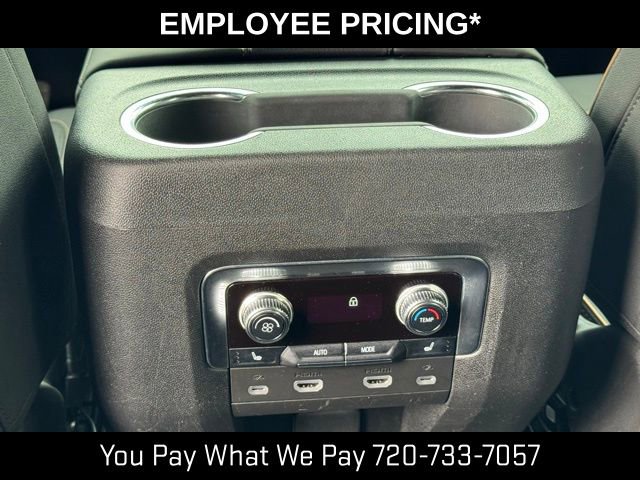 Used 2024 GMC Yukon AT4 w/ Technology Package AWD/4WD image 19