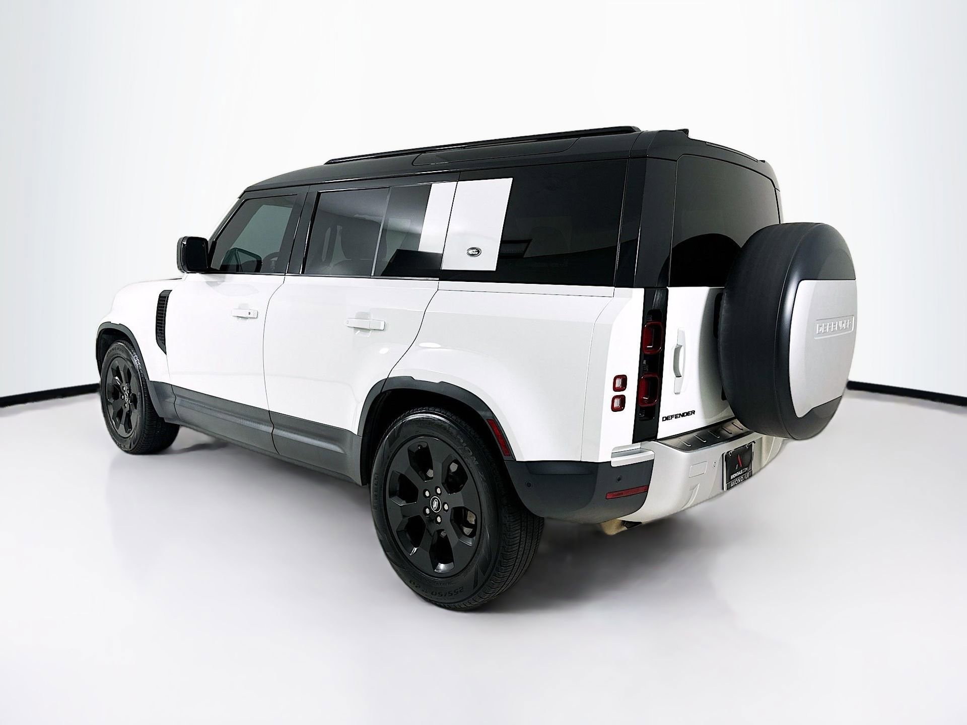 Used 2021 Land Rover Defender 110 S image 6