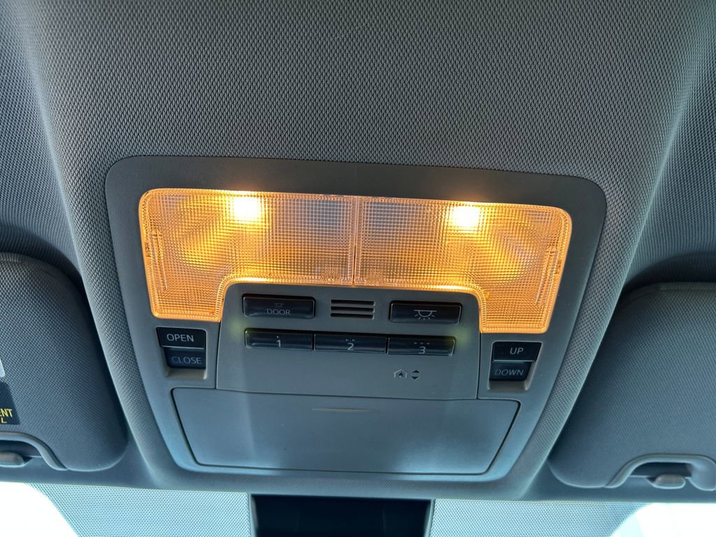 Used 2019 Toyota Highlander XLE image 21