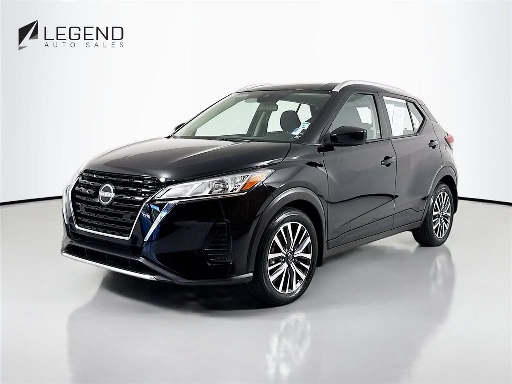 Used 2023 Nissan Kicks SV