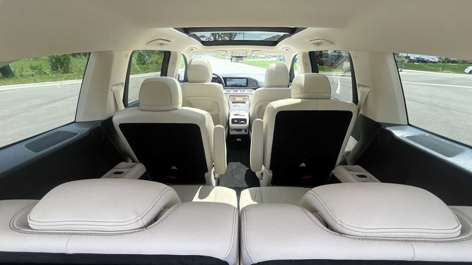 New 2026 Mercedes-Benz GLS 450 4MATIC image 13