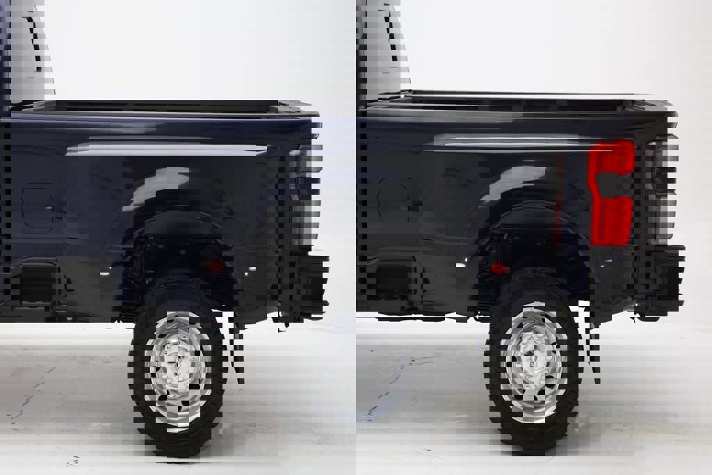 Used 2024 Ford F450 Platinum image 8