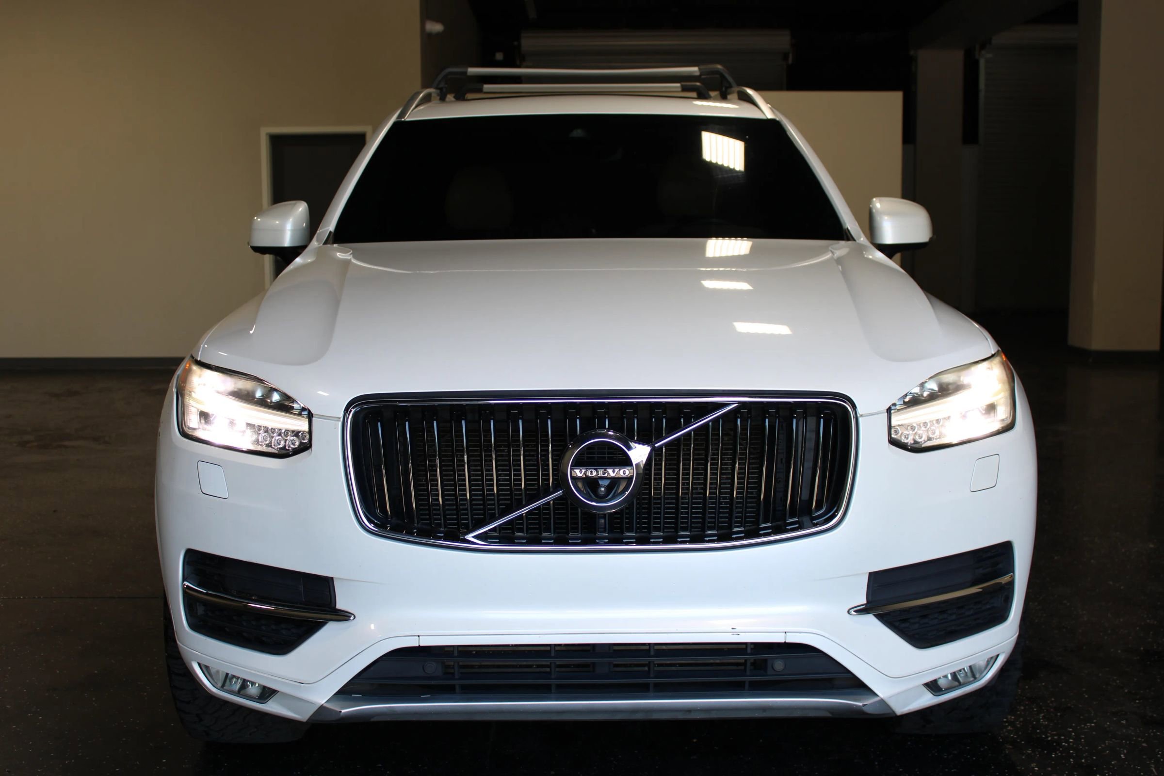 Used 2017 Volvo XC90 T6 Momentum w/ Vision Package AWD/4WD image 7