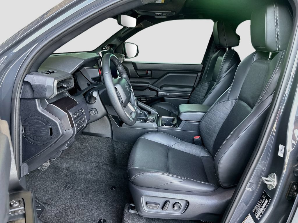 Certified 2025 Toyota 4Runner TRD Off-Road Premium w/ Tow Technology Package AWD/4WD image 19