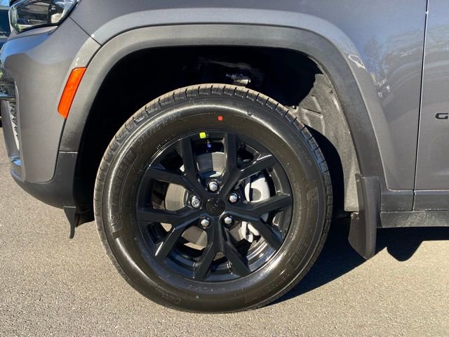 New 2026 Jeep Grand Cherokee Altitude image 16