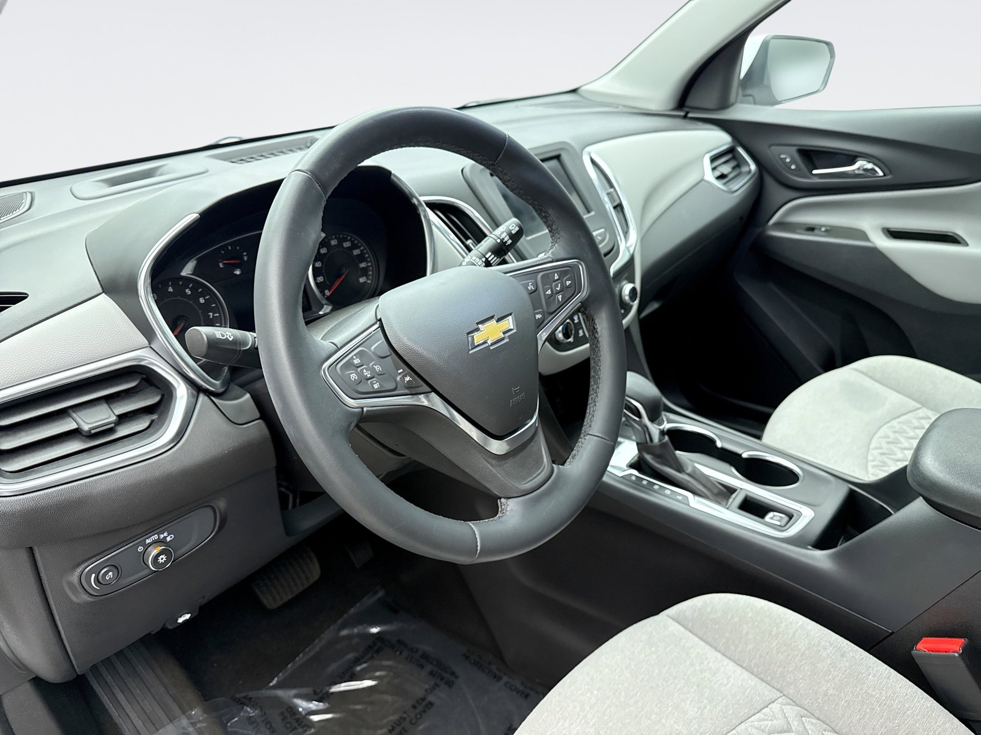 Used 2024 Chevrolet Equinox LT w/ Driver Convenience Package AWD/4WD image 10