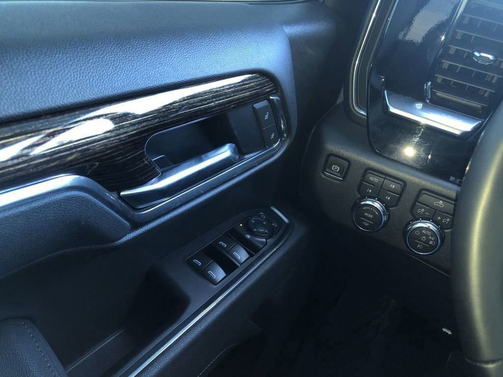 Used 2025 GMC Sierra 1500 Elevation image 20