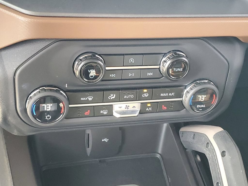 Used 2024 Ford Bronco Outer Banks w/ Sasquatch Package AWD/4WD image 19