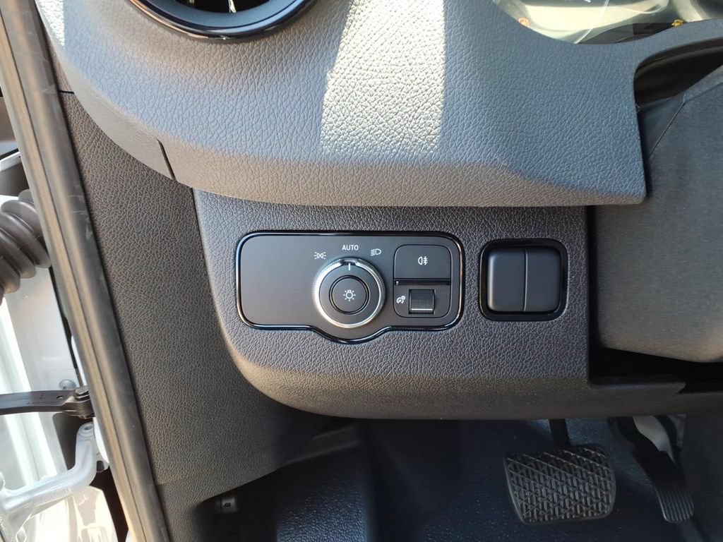 New 2026 Mercedes-Benz Sprinter 2500 image 17