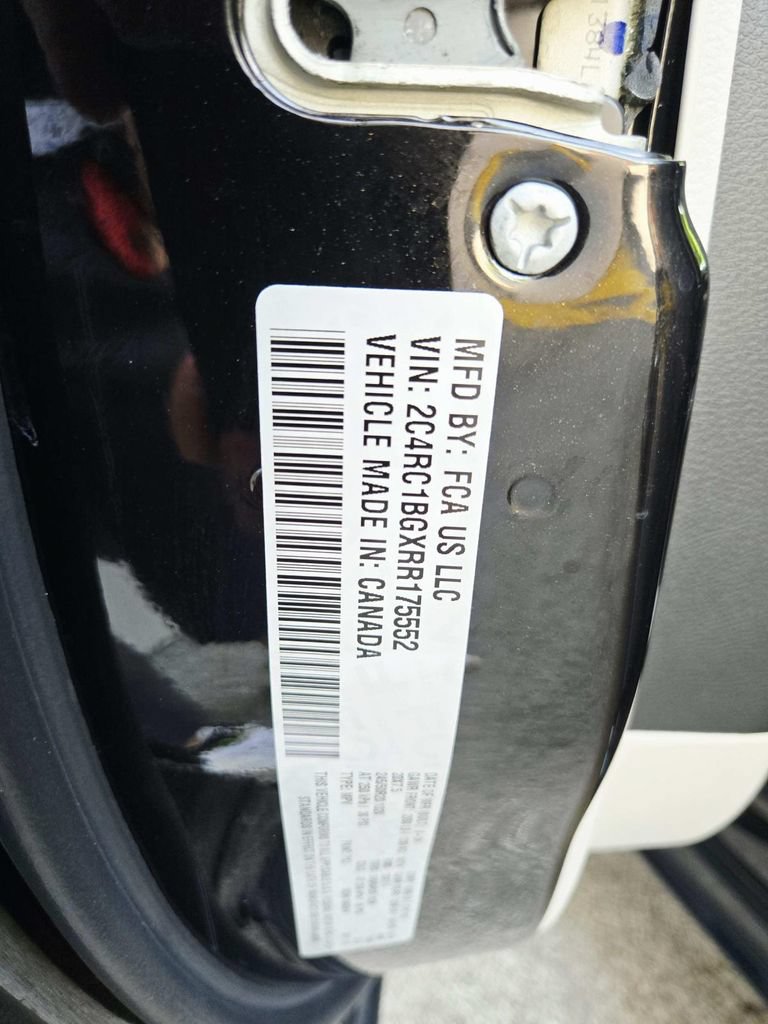 Used 2024 Chrysler Pacifica Touring-L w/ Road Tripper Package FWD image 39