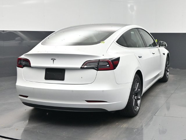 Used 2020 Tesla Model 3 Standard Range RWD image 28