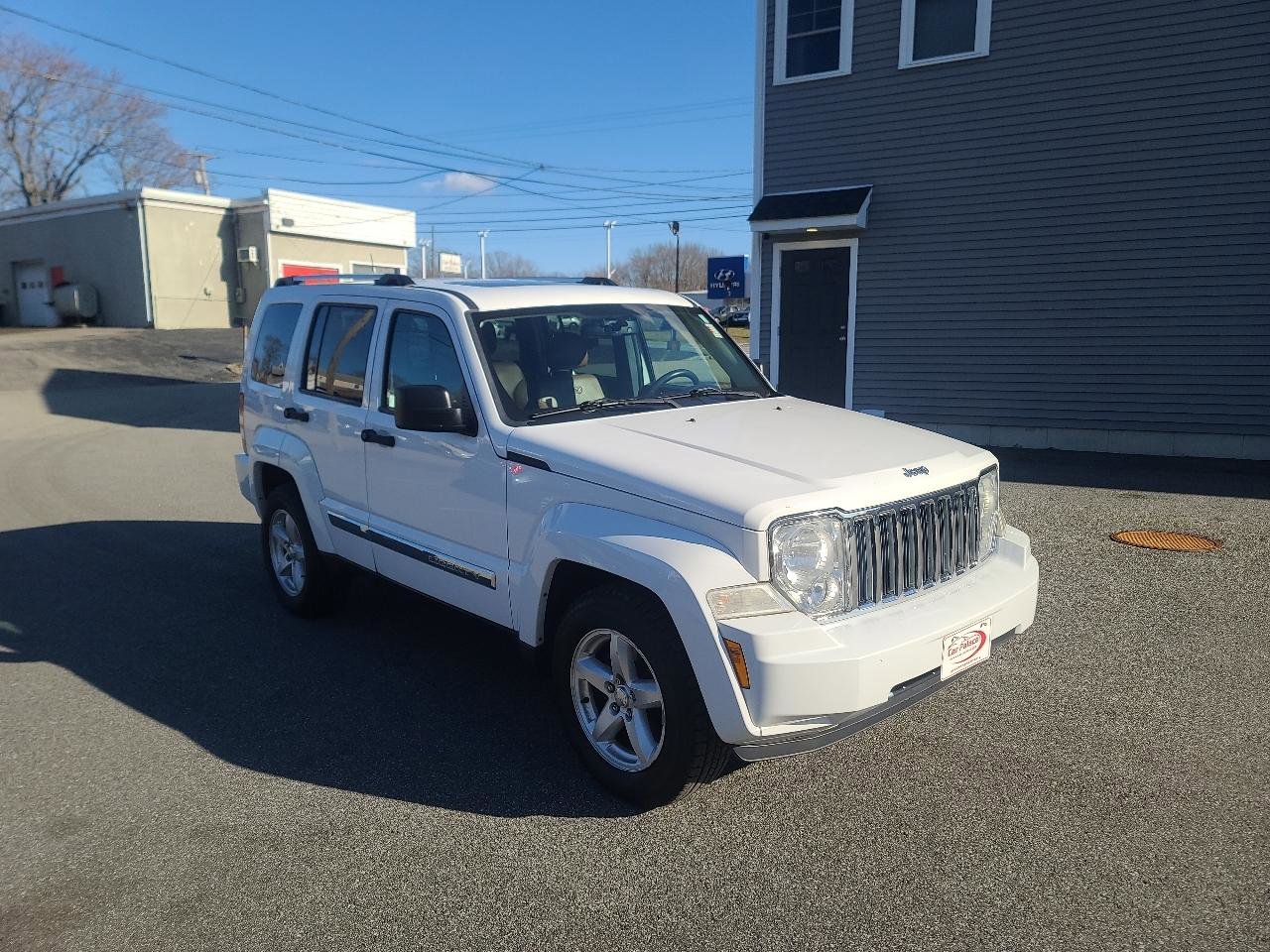 Used 2012 Jeep Liberty Limited w/ Comfort/Convenience Group image 9