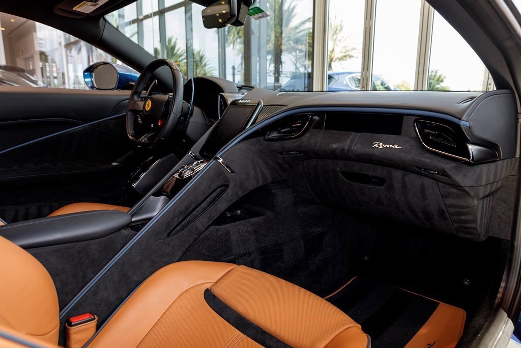 Used 2024 Ferrari Roma image 37