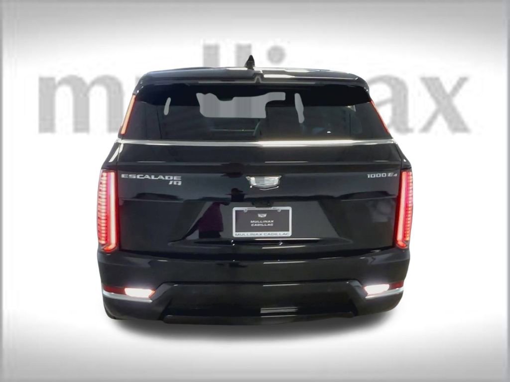 New 2025 Cadillac Escalade IQ Luxury 2 image 12