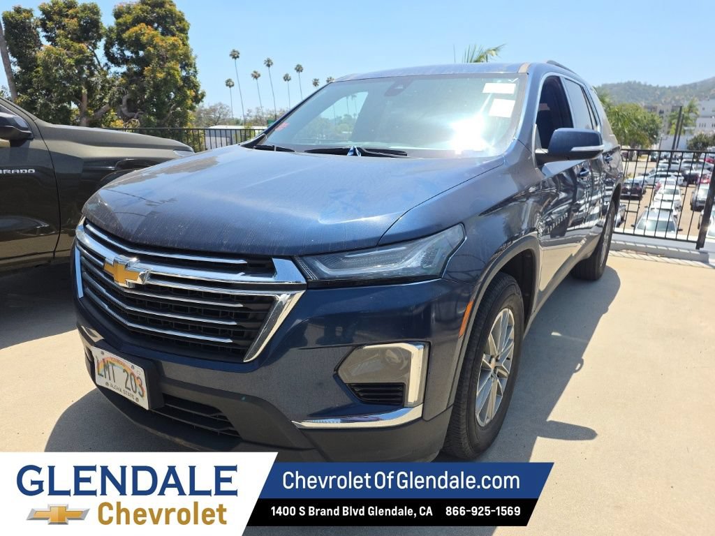 Certified 2023 Chevrolet Traverse LT FWD image 1