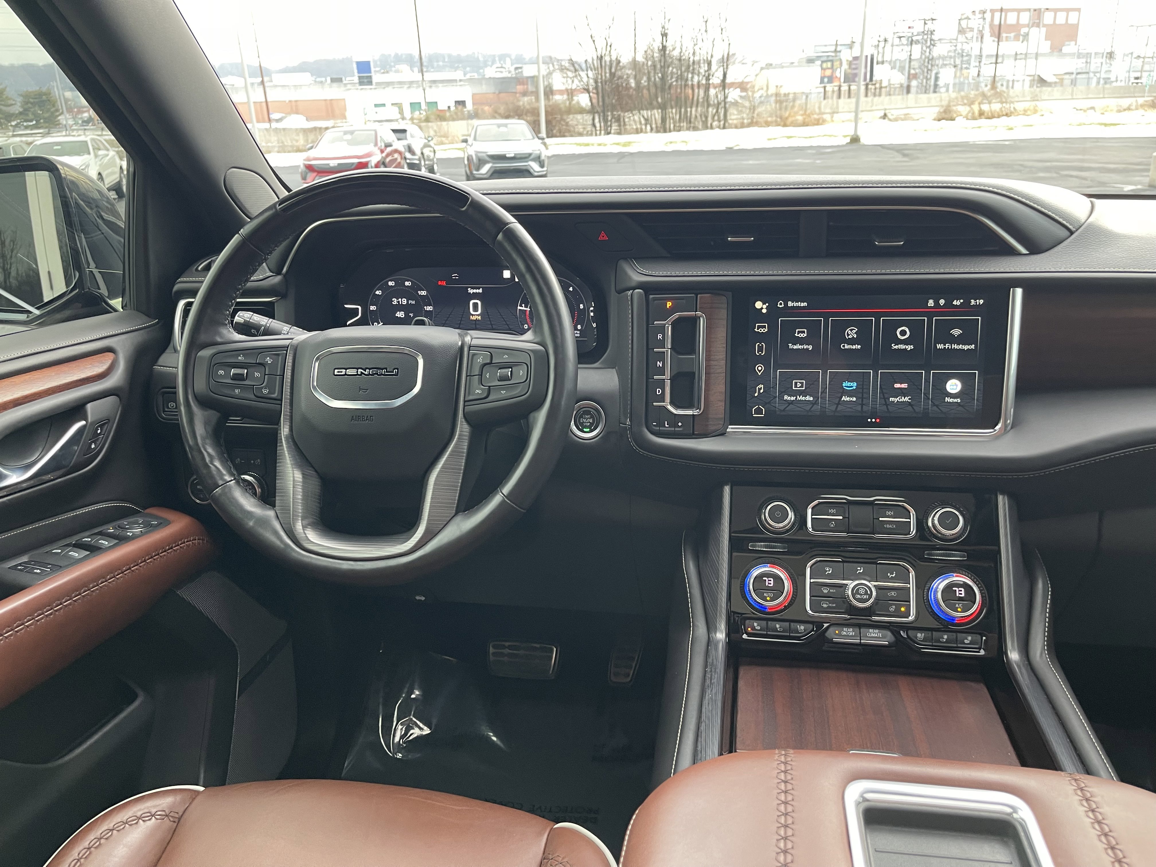 Used 2023 GMC Yukon Denali Ultimate image 29