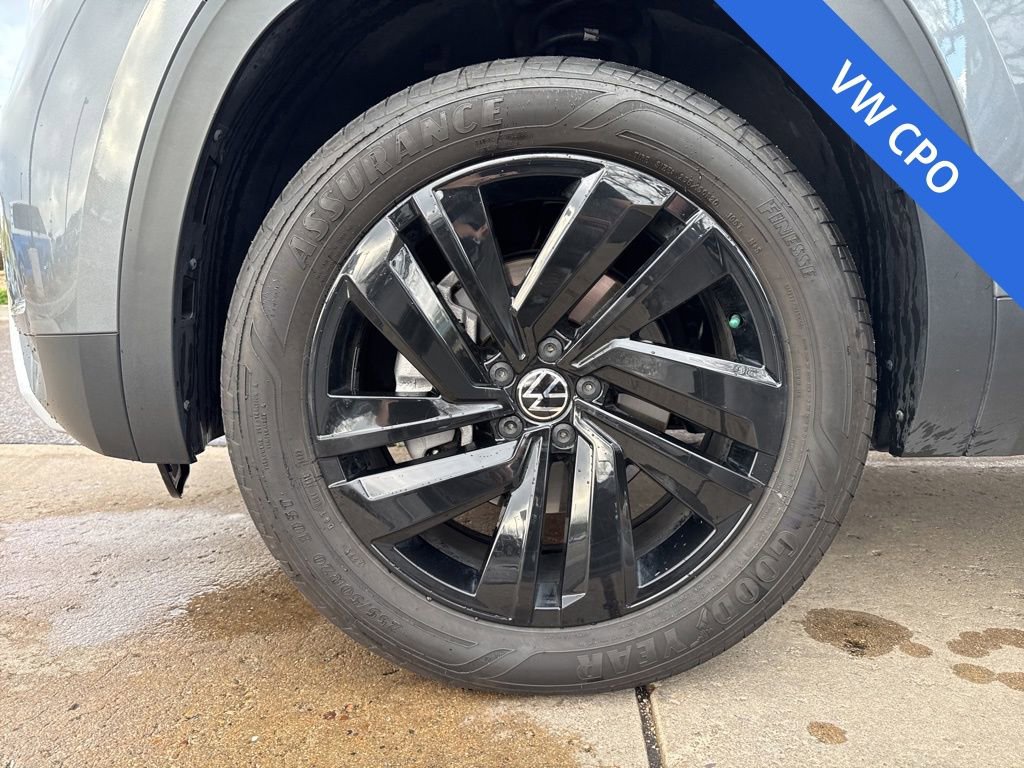 Certified 2022 Volkswagen Atlas Cross Sport SE AWD/4WD image 27