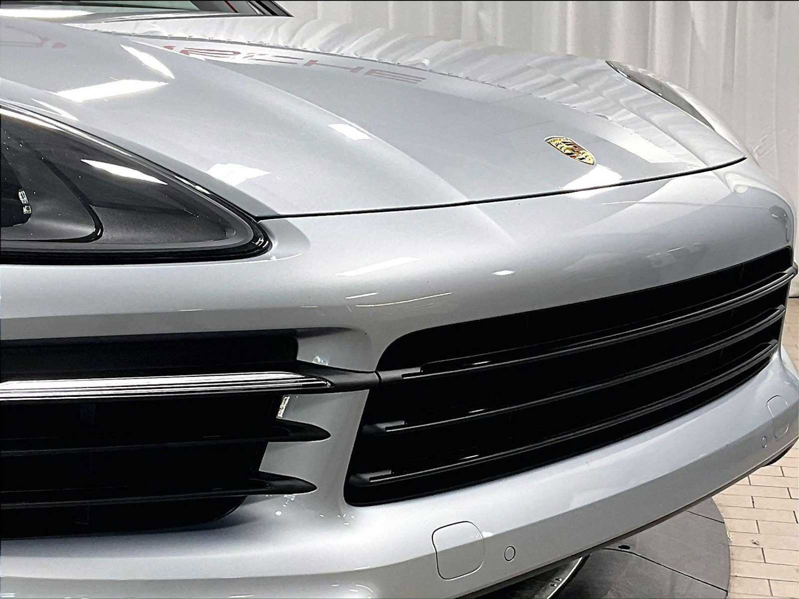 Used 2023 Porsche Cayenne image 33