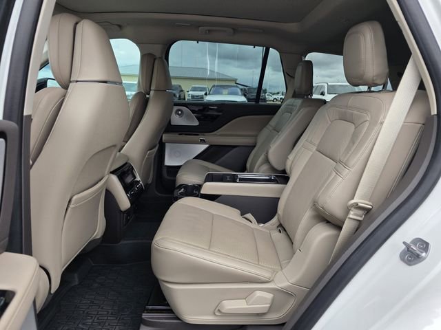 Certified 2021 Lincoln Aviator Reserve w/ Equipment Group 202A AWD/4WD image 16