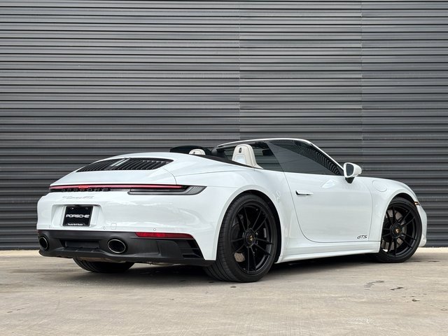 Certified 2022 Porsche 911 Carrera GTS image 7