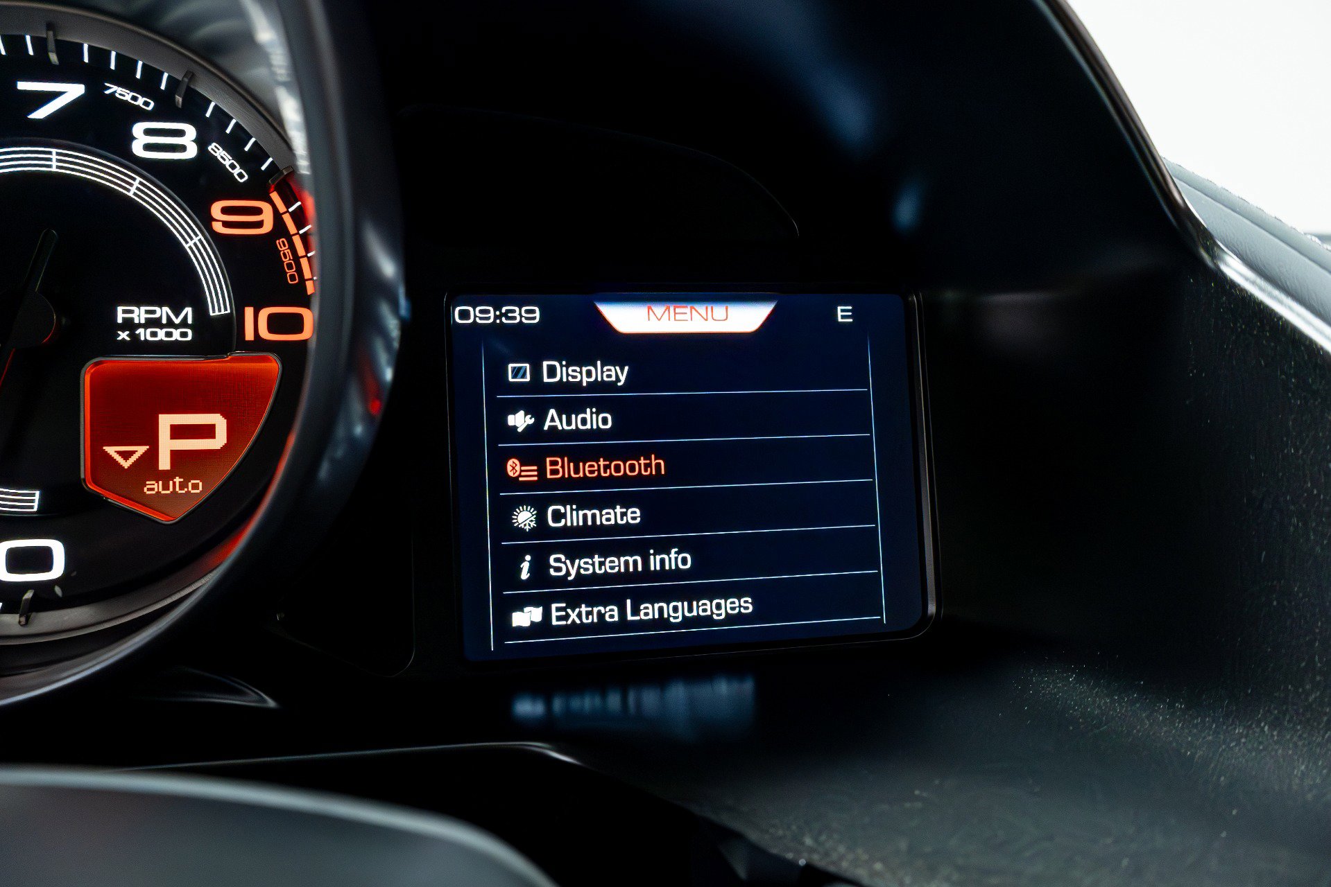 Used 2020 Ferrari 812 Superfast RWD image 63