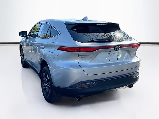 Used 2023 Toyota Venza LE AWD/4WD image 8