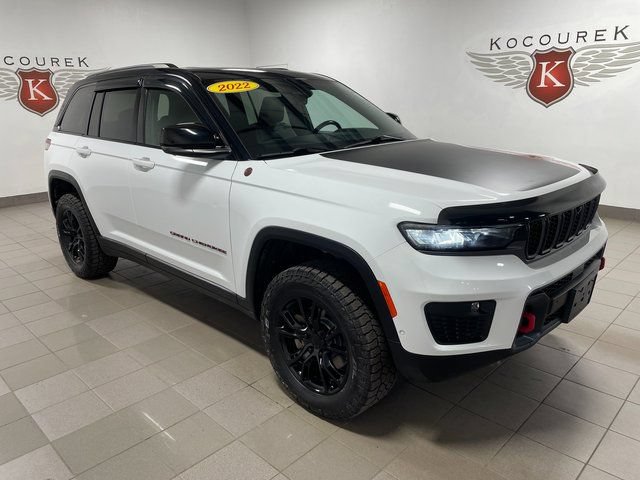 Used 2022 Jeep Grand Cherokee Trailhawk w/ Advanced Protech Group II AWD/4WD image 1
