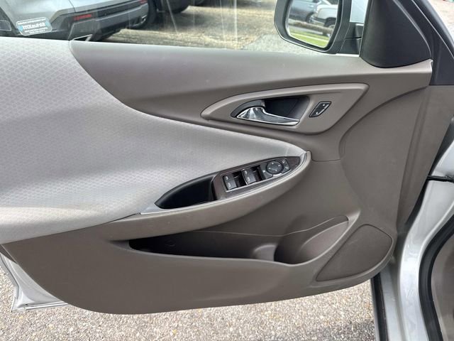Used 2020 Chevrolet Malibu LT image 25