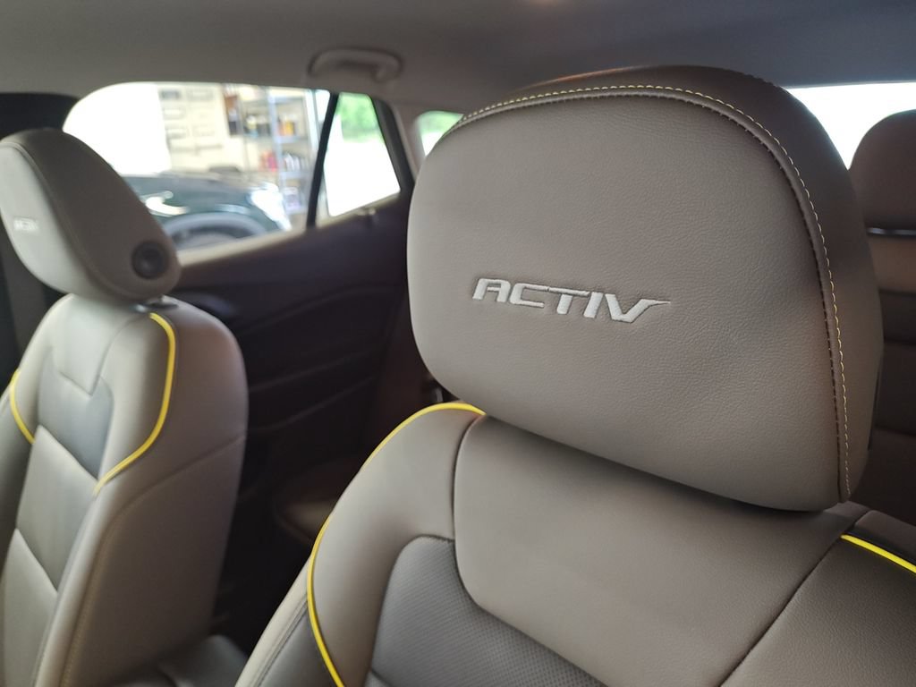 New 2025 Chevrolet Trax ACTIV w/ Driver Confidence Package FWD image 29