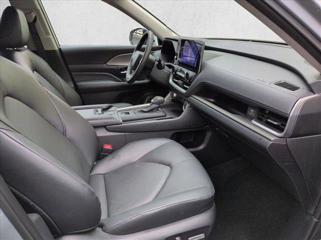 Certified 2025 Toyota Grand Highlander AWD image 22