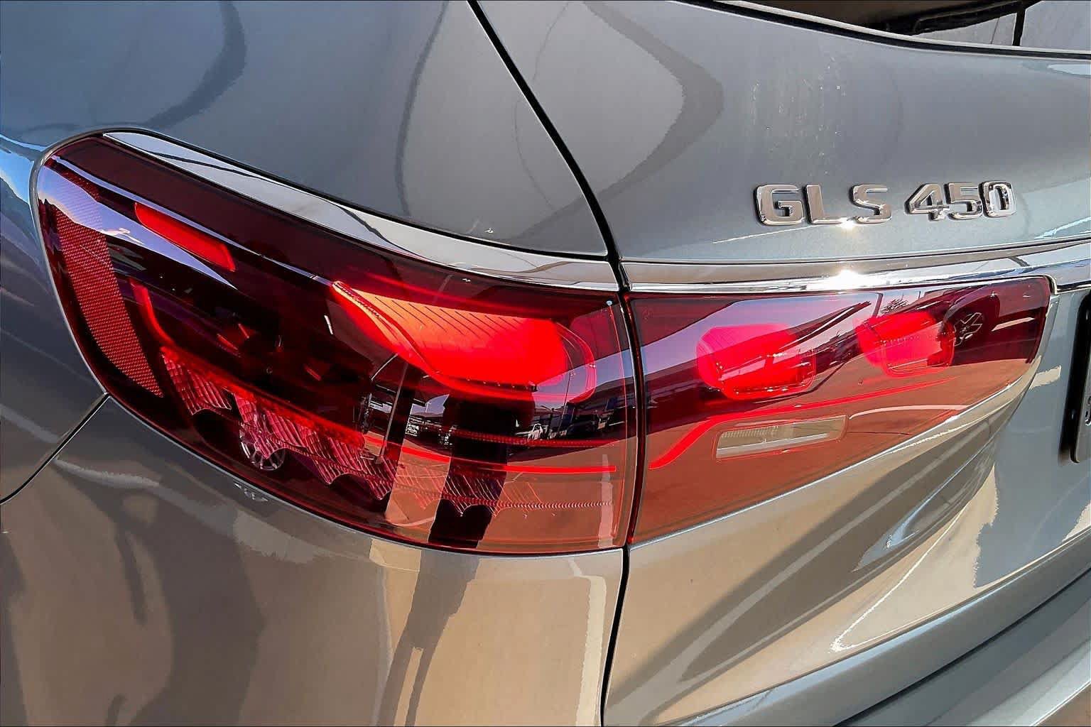 Certified 2026 Mercedes-Benz GLS 450 4MATIC image 29