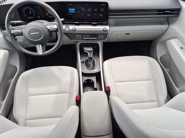 Used 2025 Hyundai Kona SEL FWD image 17