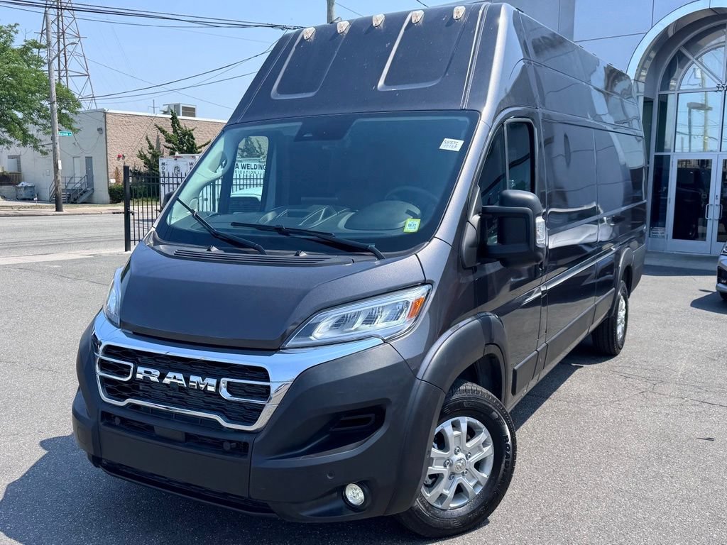Used 2026 RAM ProMaster 3500 w/ Quick Order Package 22G SLT FWD image 3
