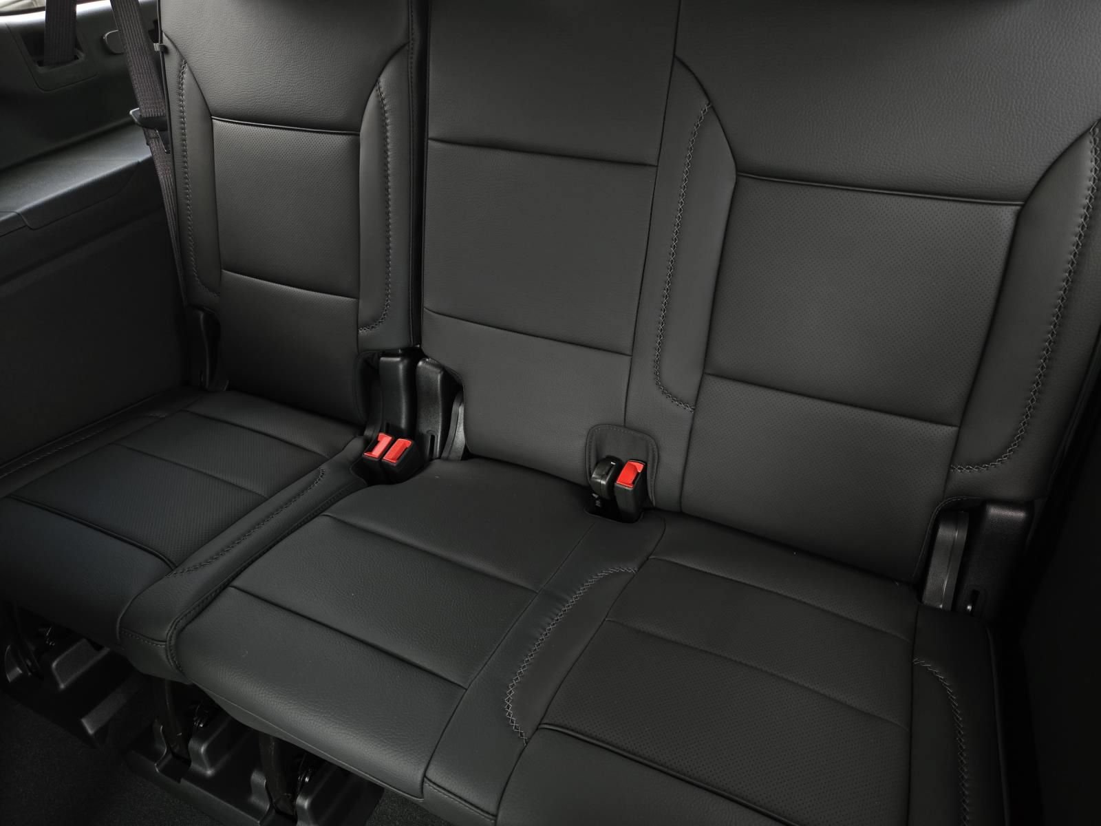 New 2026 GMC Yukon XL Denali w/ Denali Reserve Package RWD image 6