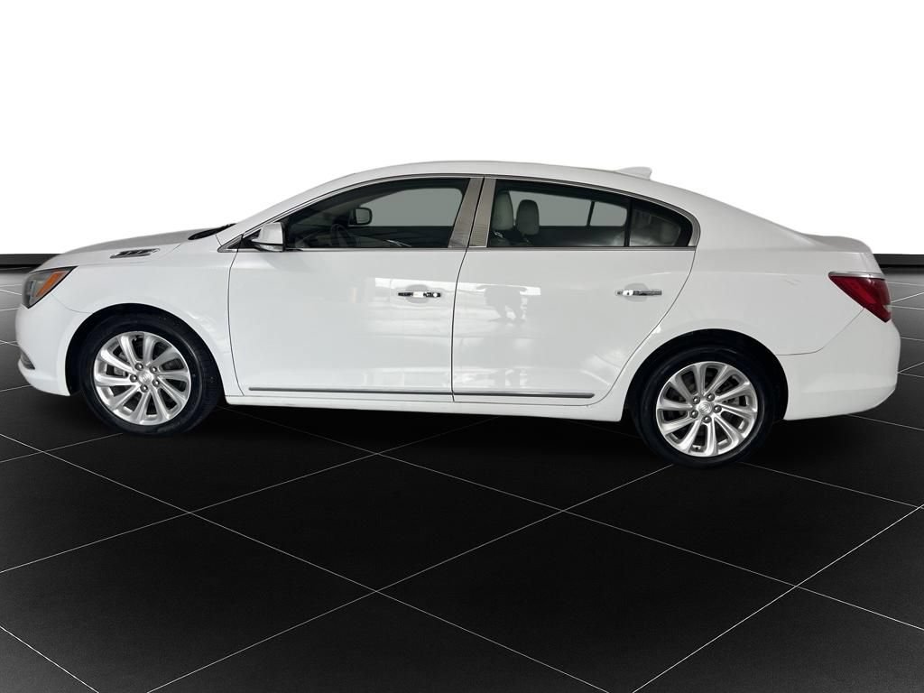 Used 2016 Buick LaCrosse Leather FWD image 2