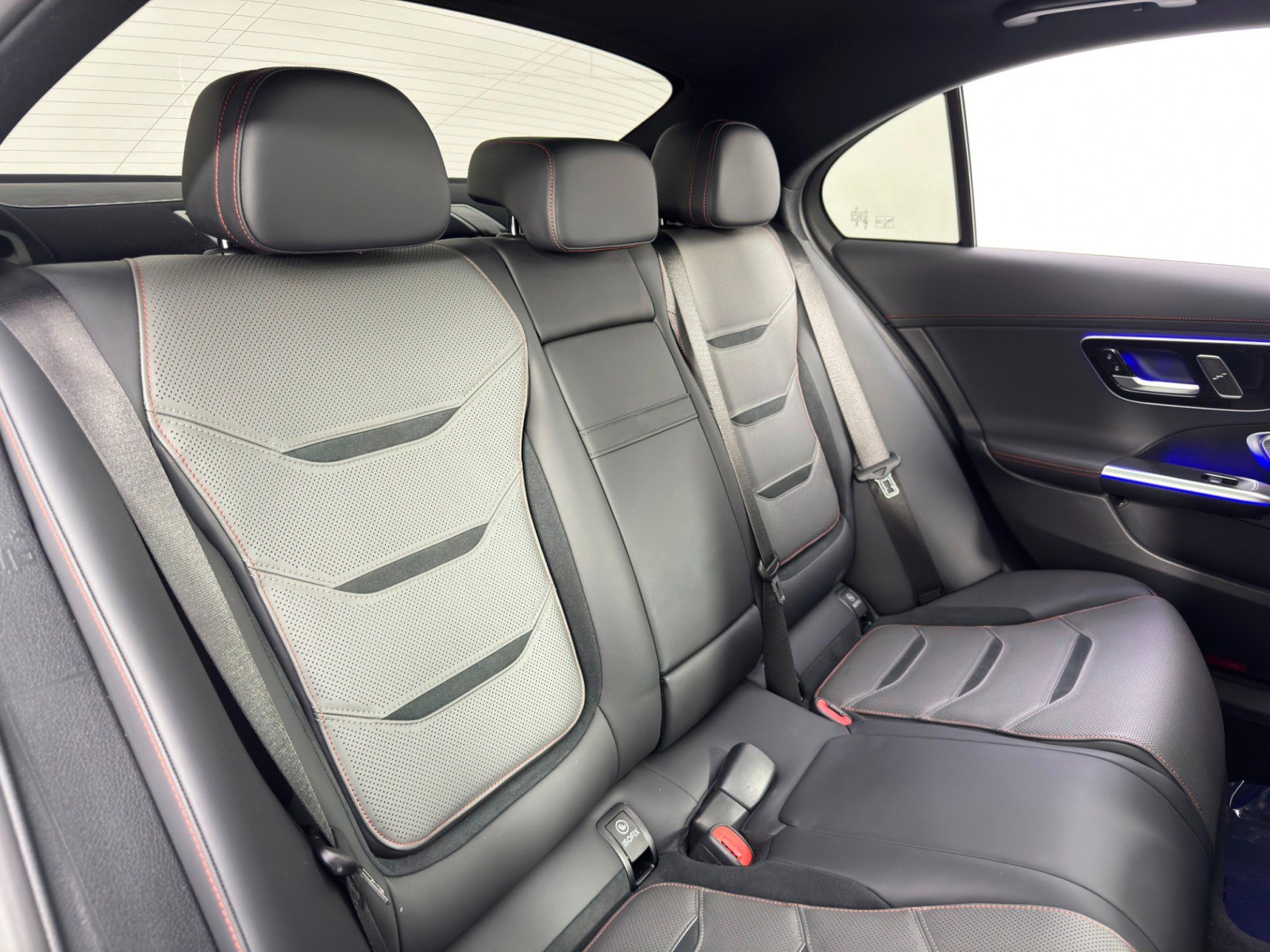 Used 2024 Mercedes-Benz C 36 AMG S image 50