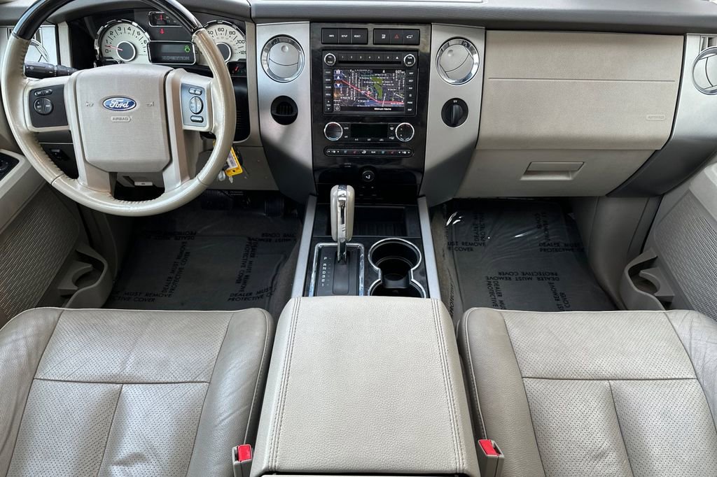 Used 2013 Ford Expedition Limited RWD image 13