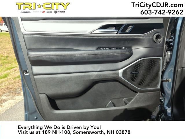 New 2025 Jeep Wagoneer Series II w/ Convenience Group I image 10