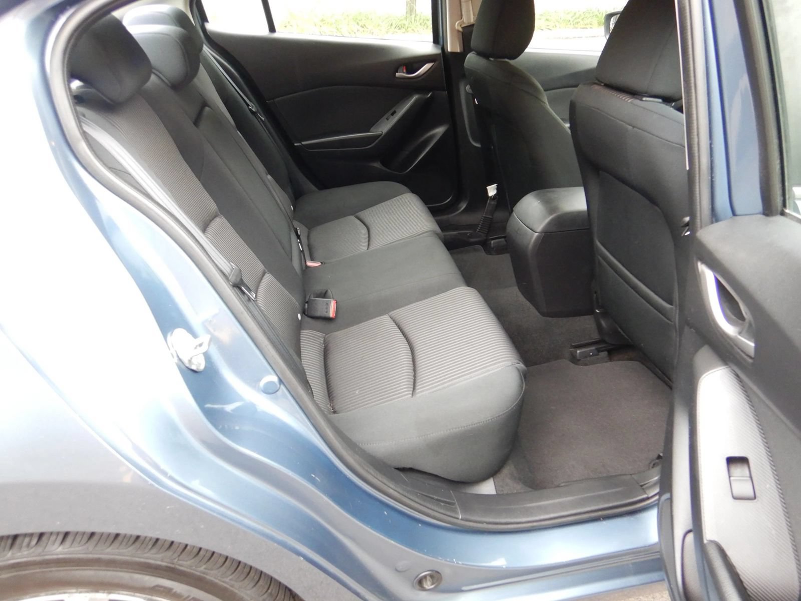 Used 2014 MAZDA MAZDA3 i Touring FWD image 23